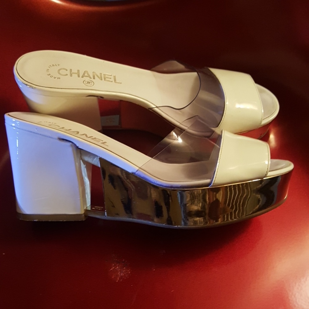 ** White & Gold Chanel Platforms ** - Picture 2 of 7